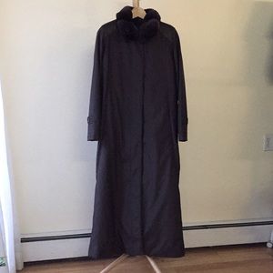 Vintage Classic Long Coat with Real Fur Collar and Lining